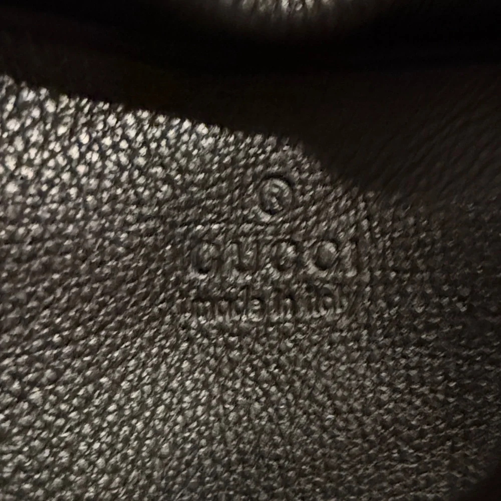 Gucci Black Leather Laptop Case Messenger Men's Bag lock and keys